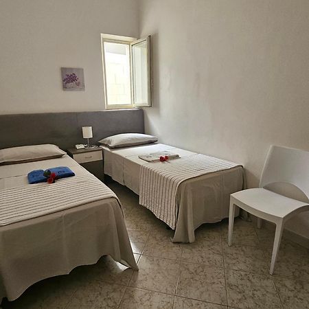 Villa Anny アヴォラ エクステリア 写真